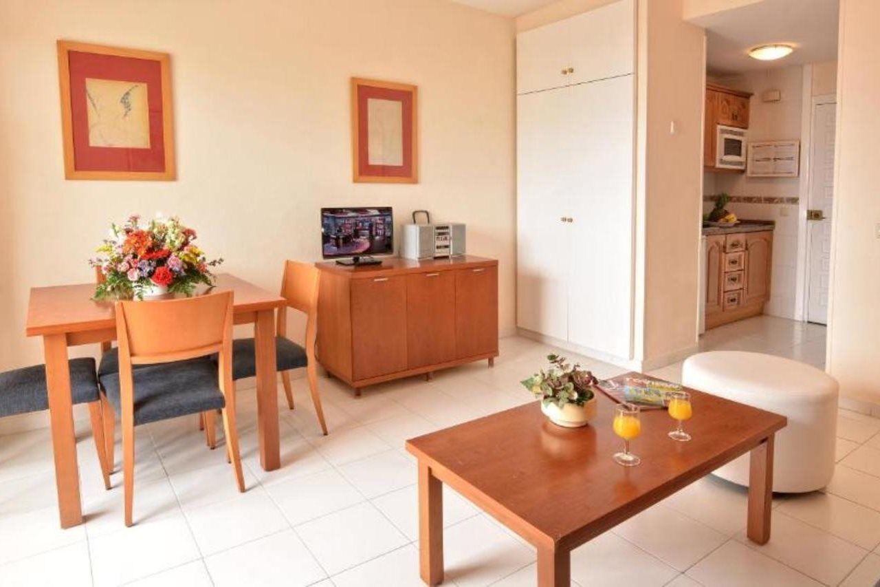 בנאלמדנה Clc Benal Beach Aparthotel מראה חיצוני תמונה